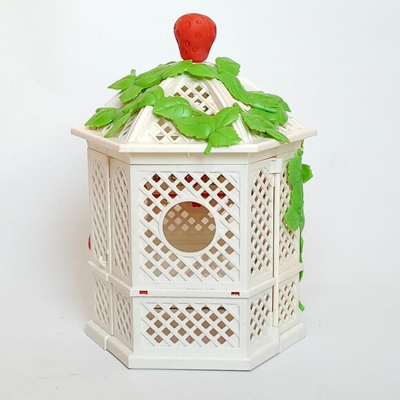 ADORABLE Vintage Strawberry Shortcake Gazebo American Greetings 1981 - Picture 12 of 15